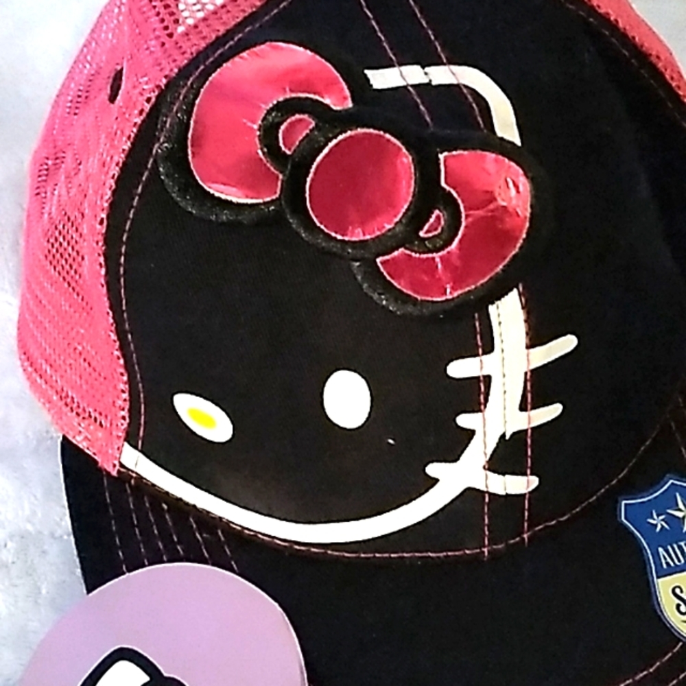 Hello Kitty Hat - Picture 3 of 10
